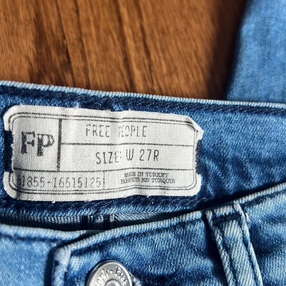 Free people Distressed Skinny Jeans